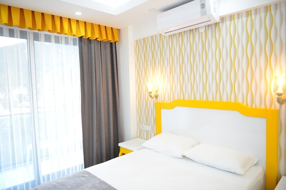 Yade Luxe Hotel