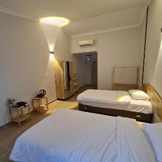 Hermes Country Club (27km Away From Istanbul)