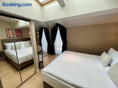Weingart Suites Hotel
