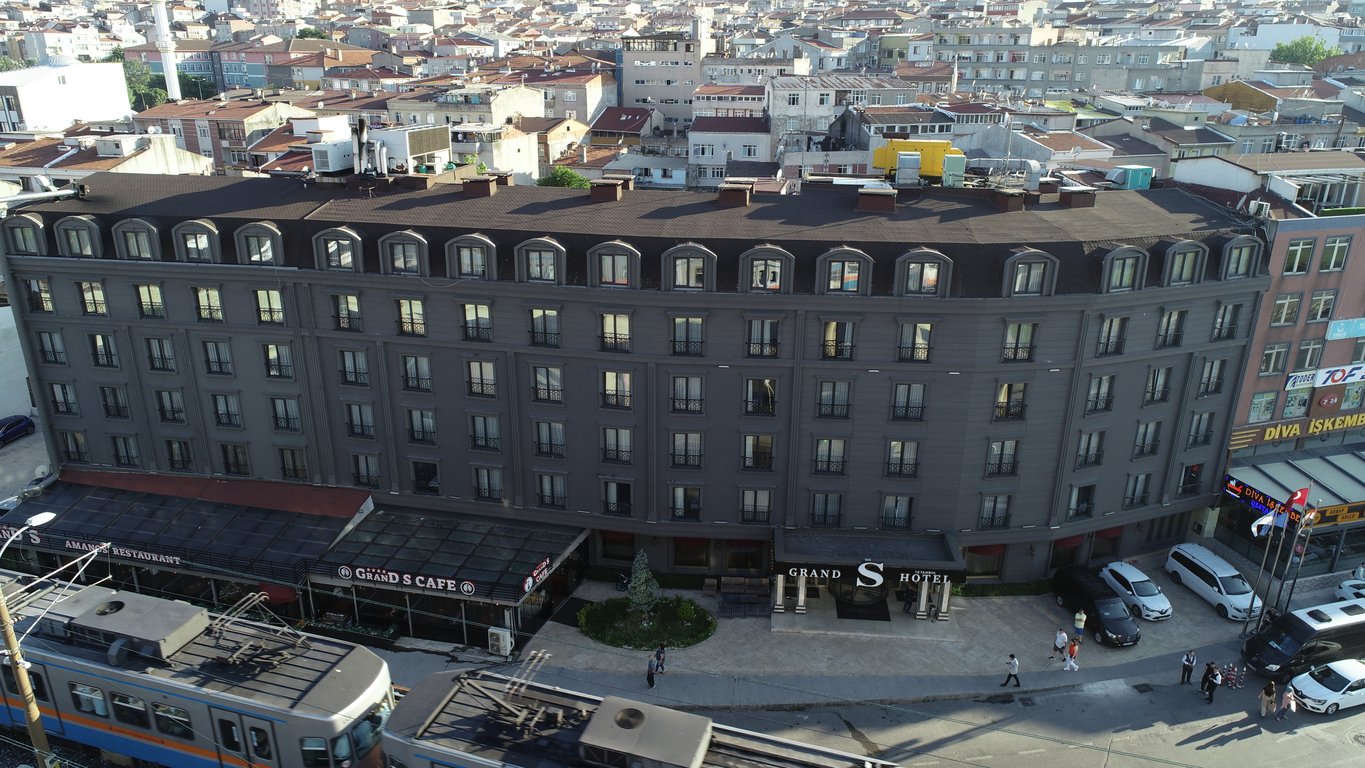 Grand S Hotel