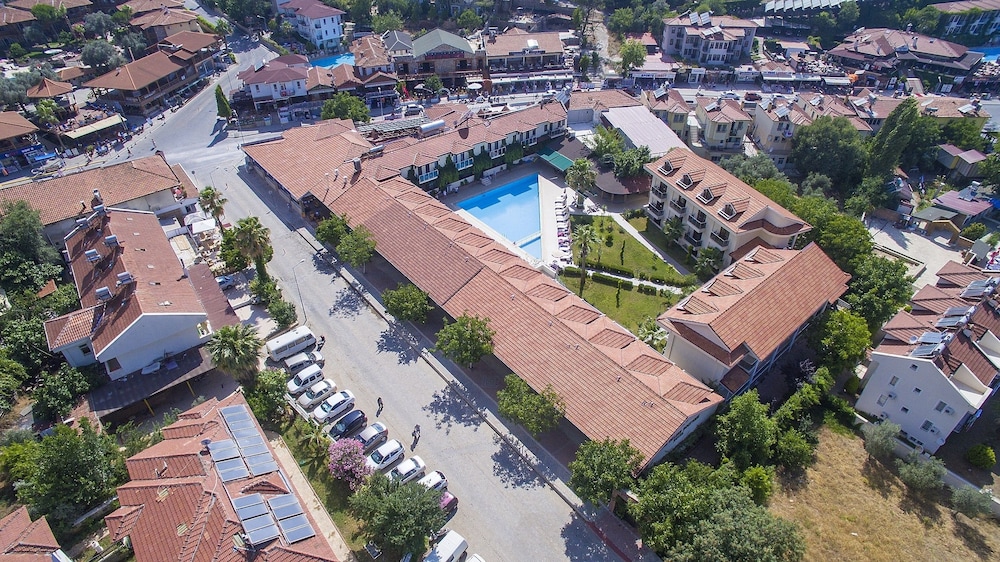 Han Deluxe Hotel (Also Known As Boutique Hotel)