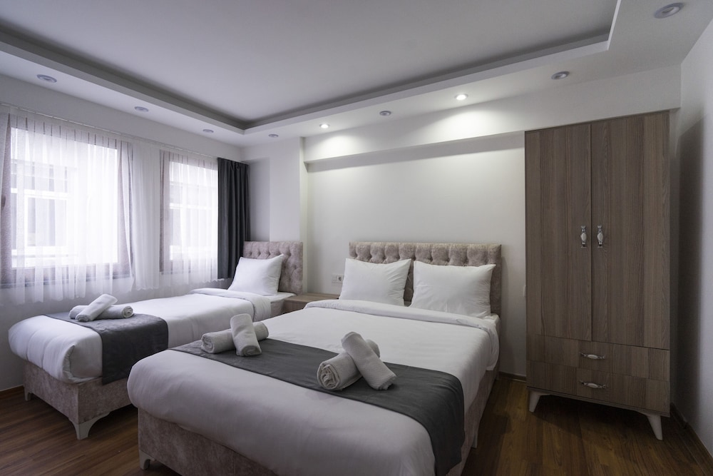 Galataport Suites (also Known As Gladden Rooms)