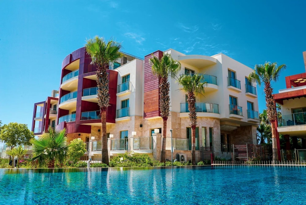 Sundance Suites Hotel And Spa(21km Away From Bodrum)