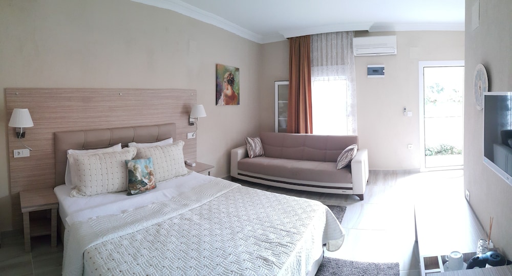 Arp Dalyan (also Known As Sounds Of Berg Hotel)(limited Hour Front Desk) (85km Away From Marmaris)