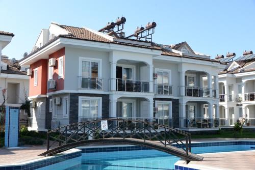 Sea Heaven Legend Apartments