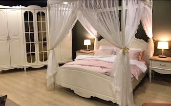 Ahtamara Park Residence Apartment