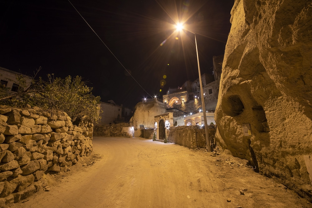 Shiraz Cave Cappadocia