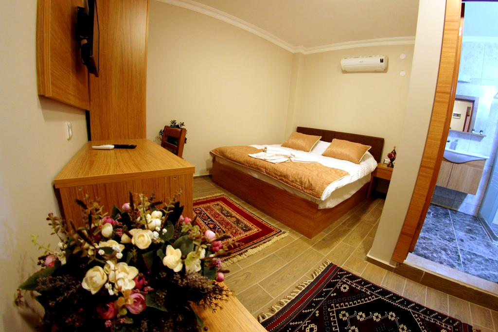 Selena Hotel