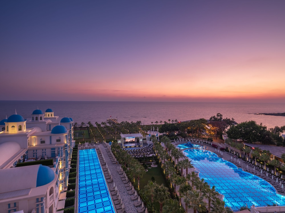 Rubi Platinum Spa Resort And Suites (does Not Accept Men Only Bookings)(24km Away From Alanya)