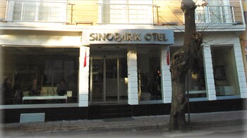Sinopark Hotel