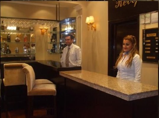 Art Suites Hotel