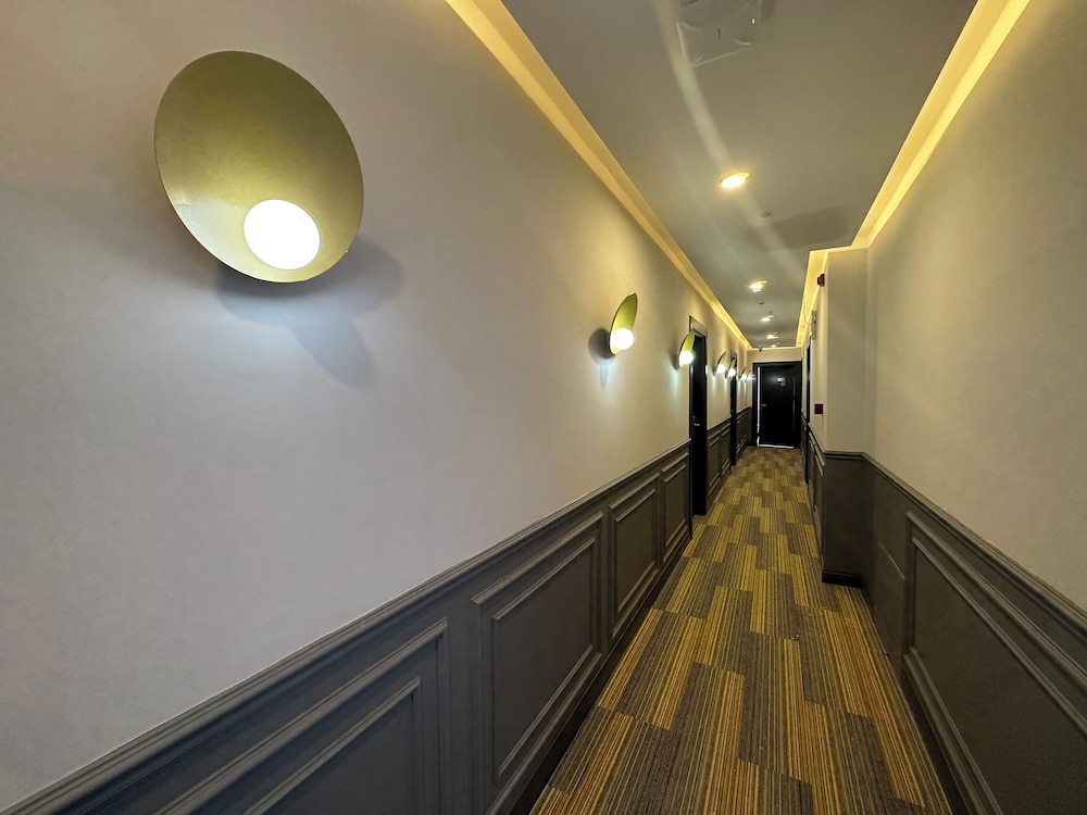 The Great Airport Hotel