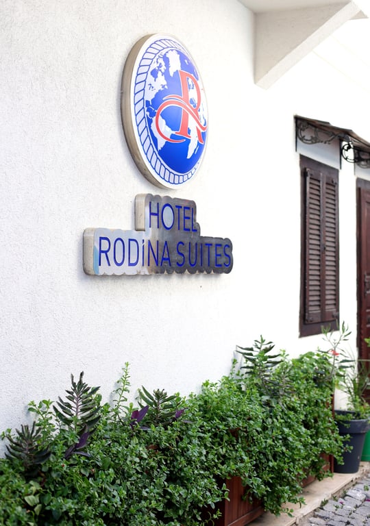 Rodina Suites Hotel
