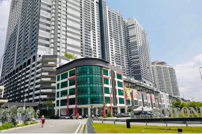 Symphony Tower By Emily In Town(20km Away From Kuala Lumpur)(no Front Desk Contact The 5 Days In Advance)