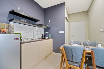 Highpark By Plush (no Front Desk Need To Contact Property 5 Days In Advance)