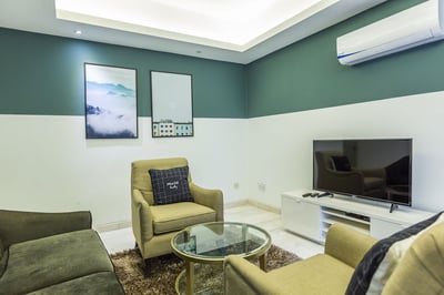 The Forum Condominium By Brassalova 76 (no Front Desk Need To Contact Property 5 Days In Advance)