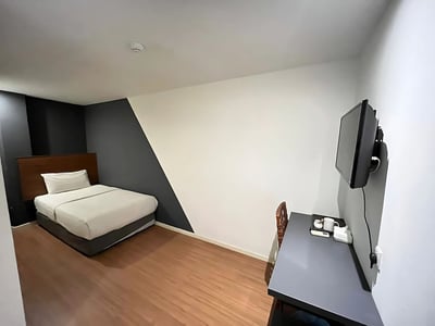 Seeds Hotel Klang Meru(36km Away From Kuala Lumpur)