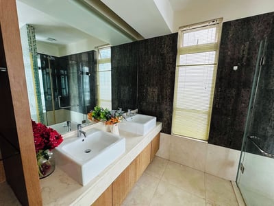The Binjai Presidential Suite(no Front Desk Contact The 5 Days In Advance)