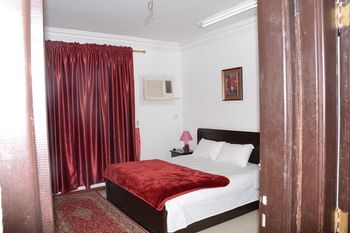 Al Eairy Furnished Apts Al Madinah 12