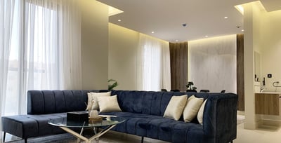 Tawun A1 5 Royal Touch Balcony Gx60(no Front Desk Please Contact The Property 5 Days In Advance)