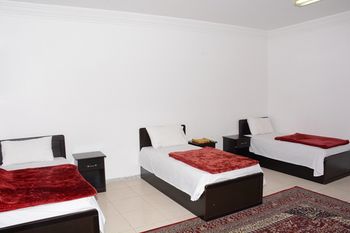 Al Eairy Furnished Apts Al Madinah 8 (no Front Desk Please Contact The Property 5 Days Before Arrival)