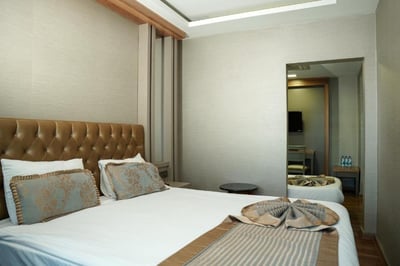 Enerji Hotel