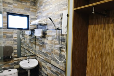 Izumi Hotel At 2