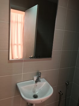 Sun Inns Hotel At Koi (also Known As M Hotel Puchong)