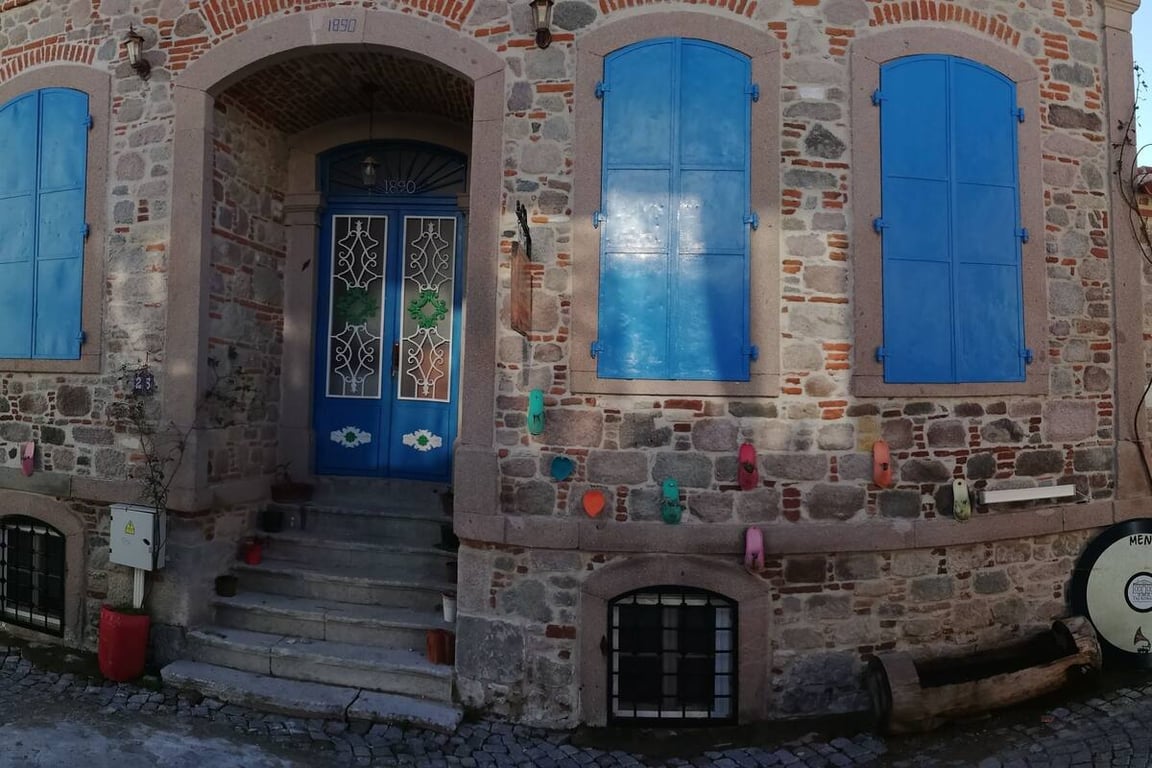 Bergama Tas Konak