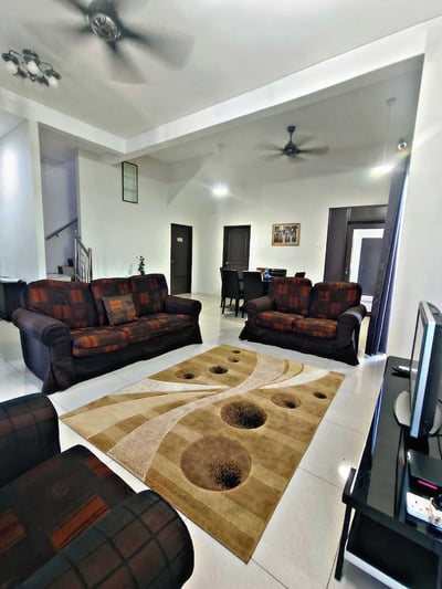 Klia Airport Homestay 9(no Front Desk Contact The 5 Days In Advance)