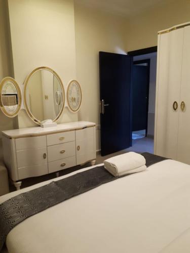 Reef Hotel Apartments 1