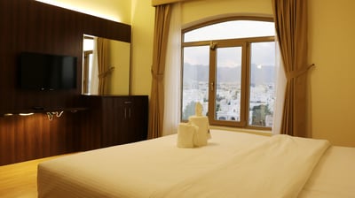Weekdays Hotel