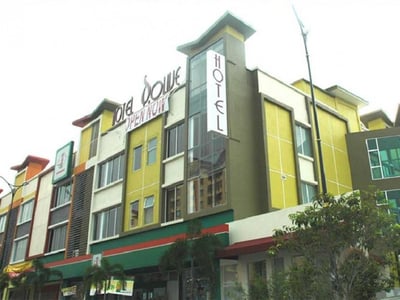 D Olive Hotel
