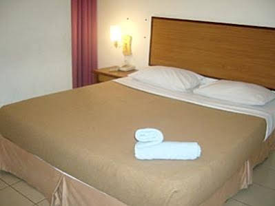 Sri Sutra Taman Serdang Perdana Hotel