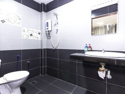 Oyo 193 City Kuchai Hotel