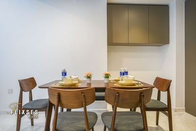 Eaton Residence Klcc By Royal(no Front Desk Contact The 5 Days In Advance)