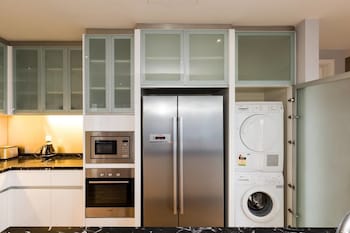 Stmary Klcc By Guestready (also Known As: Delightful Modern Condo Near Klcc)