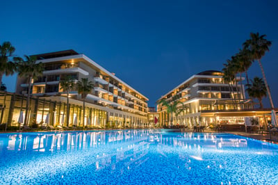 Acanthus and Cennet Barut Collectio