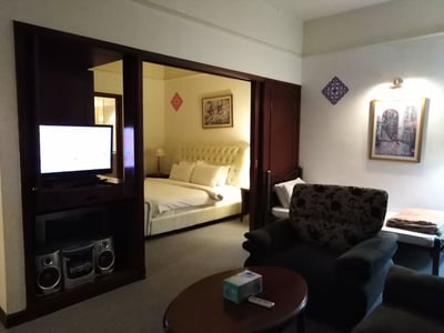 Kl Apartment Suites At Times Square (no Front Desk Need To Contact Property 5 Days In Advance)