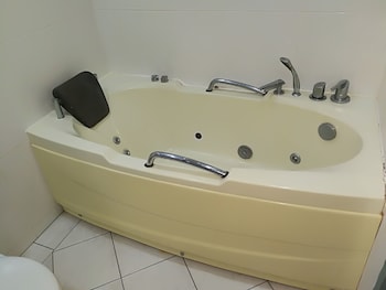 Pavilion Fahrenheit 88 Aj Home (no Front Desk Please Contact The Property 5 Days Before Arrival)