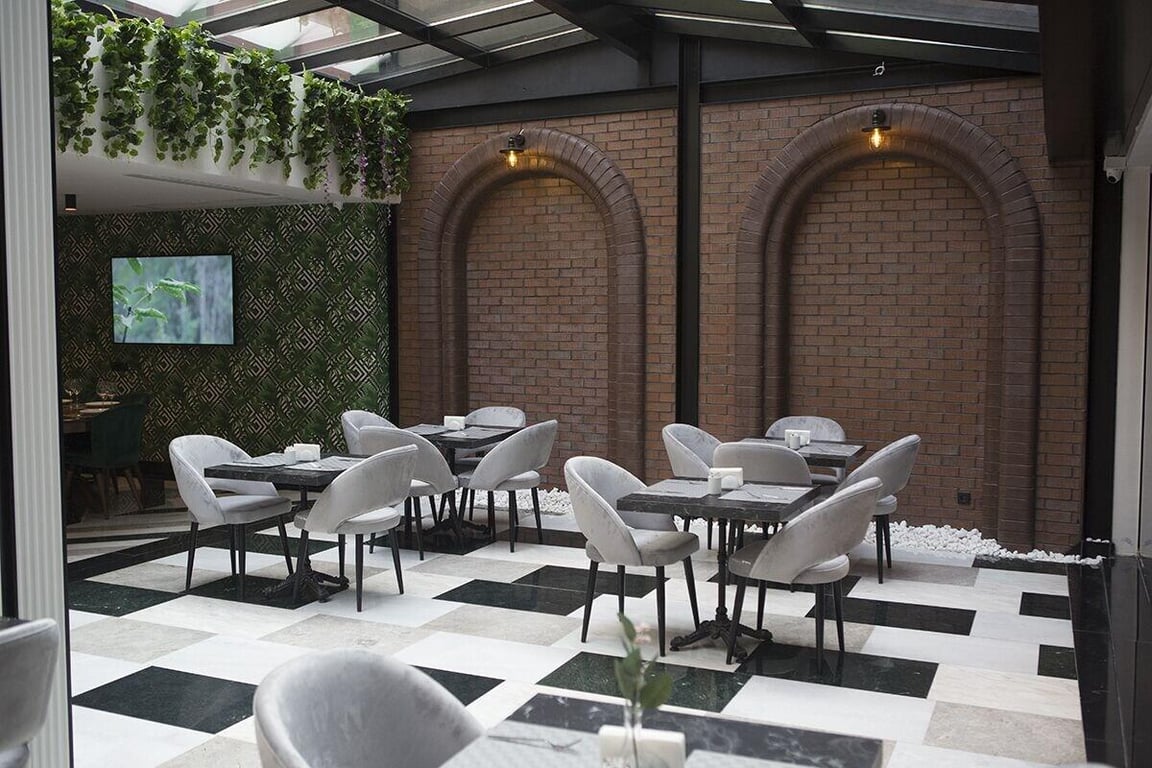 Emen's Otel
