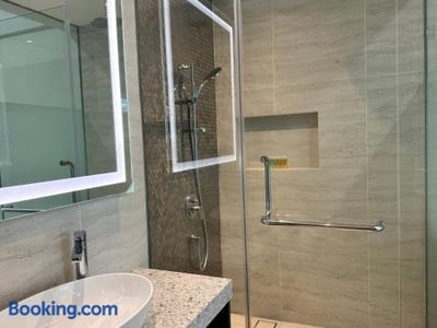 Holiday Suites At Star
