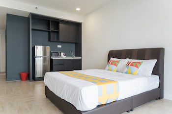 Oyo Home 44050 Essential Studio Empire Marriot