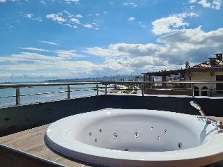 Cepnis Hotel