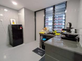 Plaza Berjaya By Manhattan Group(no Front Desk Please Contact The Property 5 Days In Advance)