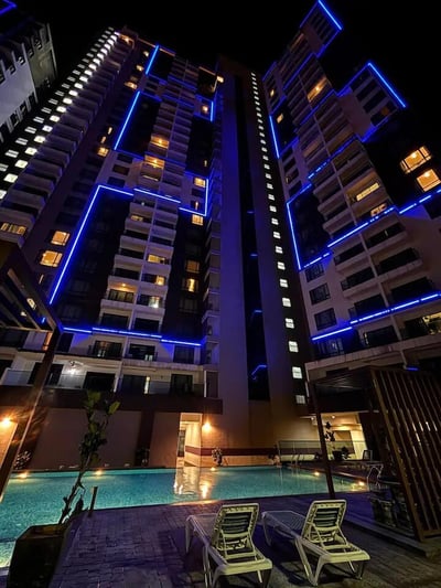 Rooftop Pool Jalan Landmark Apartments(no Front Desk Contact The 5 Days In Advance)