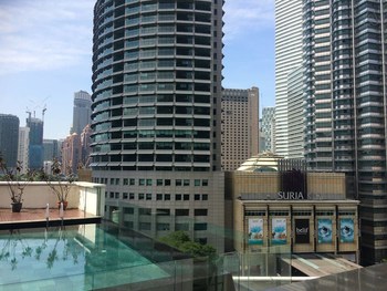 K Residence Connected To Klcc (no Front Desk Please Contact The Property 5 Days Before Your Arrival)