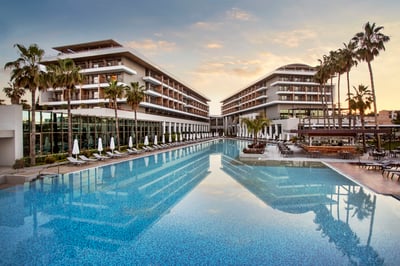 Acanthus and Cennet Barut Collectio