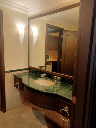 Prime Service Suite At Times Square(no Front Desk Please Contact The Property 5 Days In Advance)