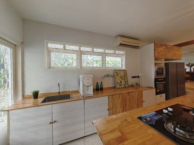 Taman Duta Kl Deluxe Villa By Ubook(no Front Desk Contact The 5 Days In Advance)